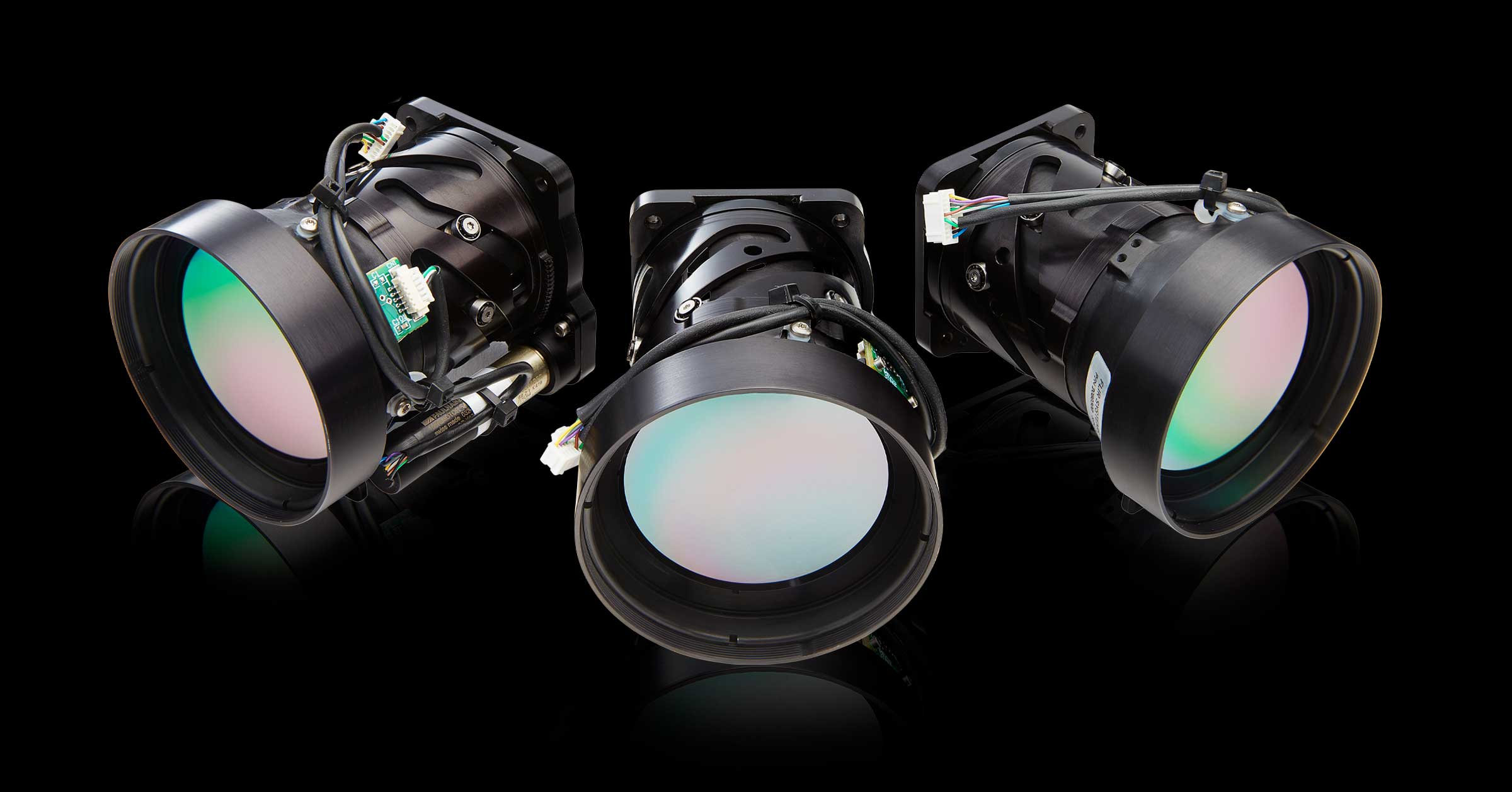/globalassets/oem---flir/learn/discover/a-guide-on-cost-effective-thermal-lens-integration-what-to-know-for-defense-and-autonomous-vehicle-applications/a-guide-on-cost-effective-thermal-lens-integration.jpg